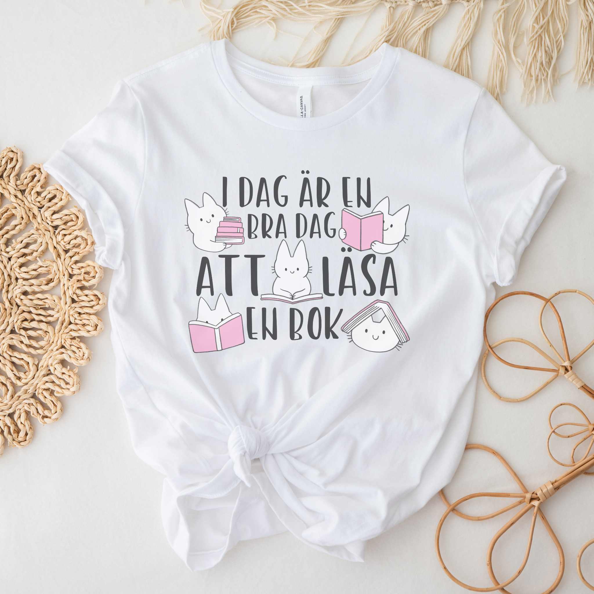 En bra dag att läsa en bok - T-shirt