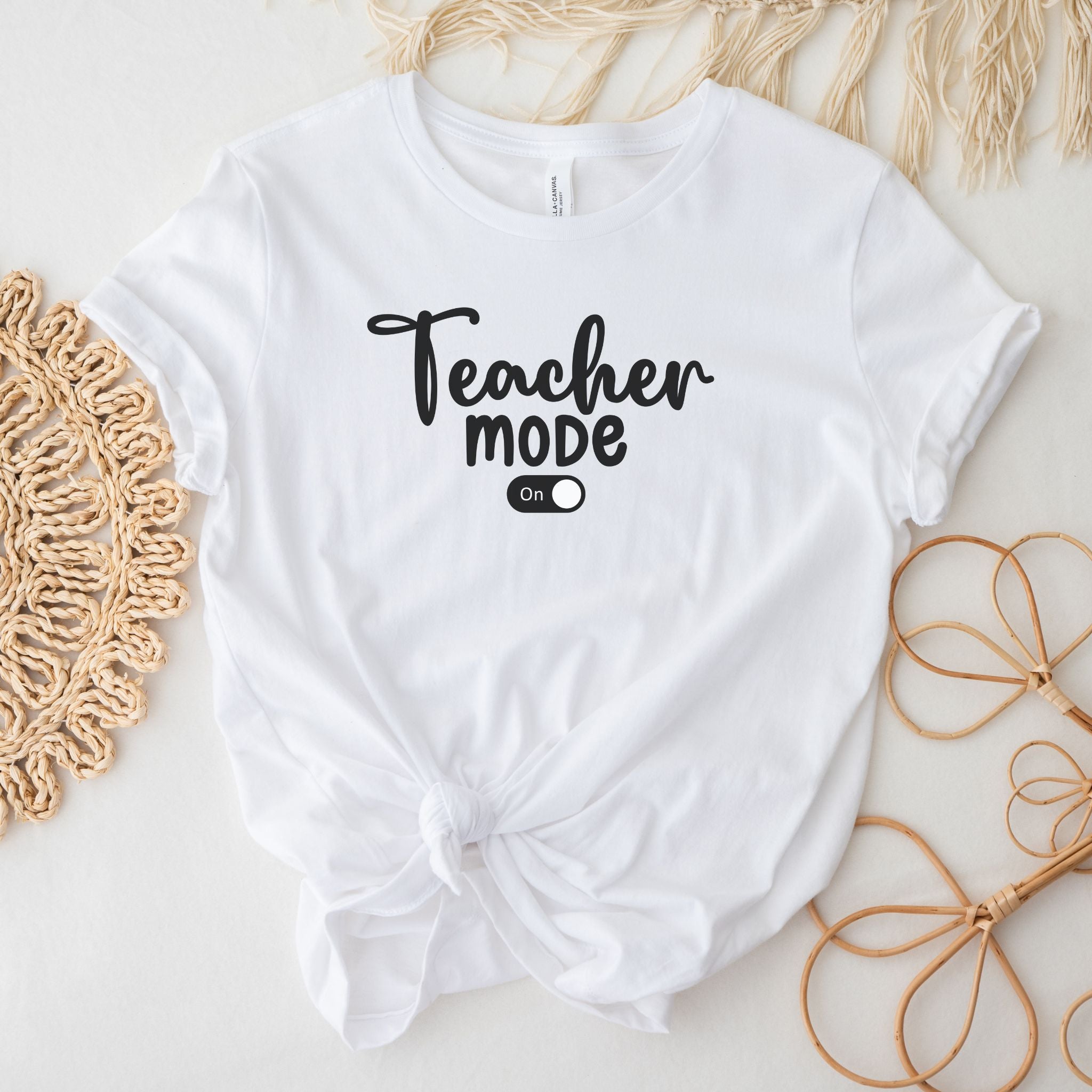 Teacher mode on - T-shirt
