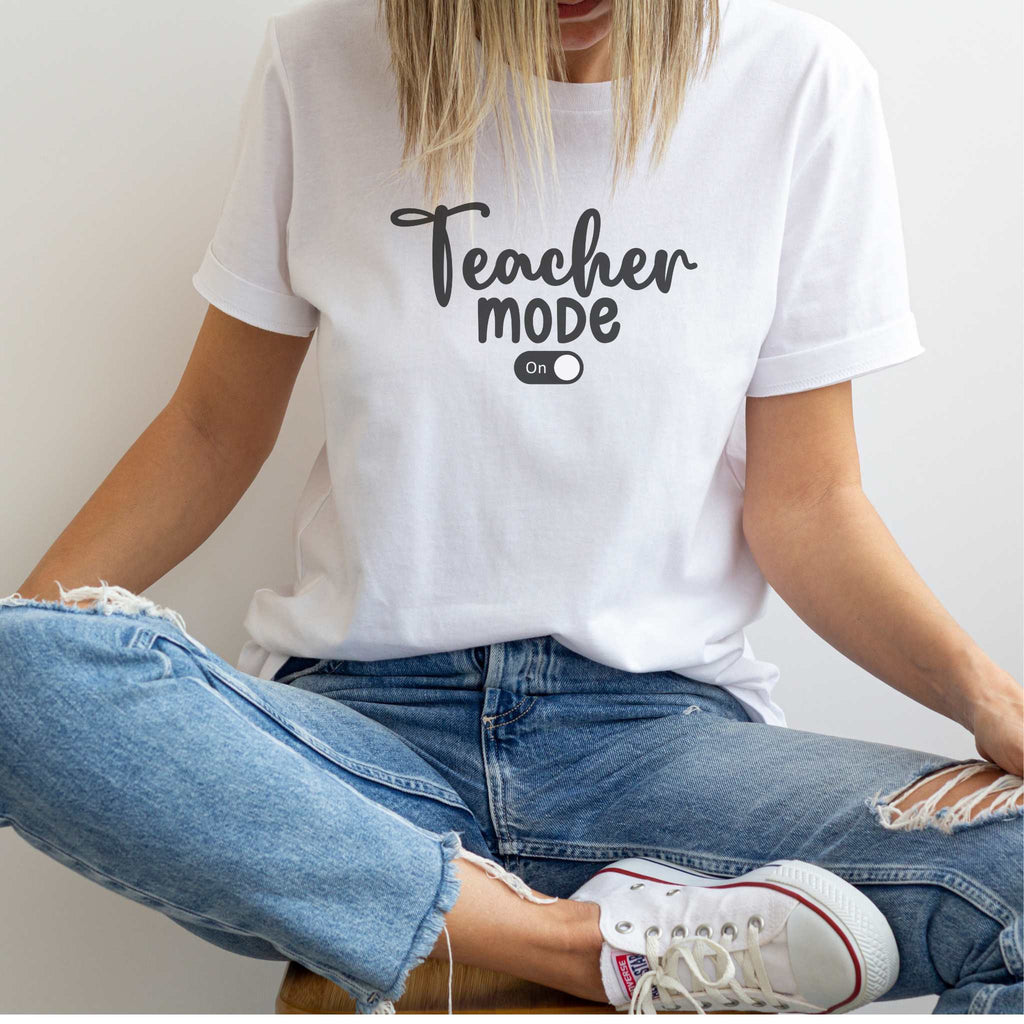 Teacher mode on - T-shirt